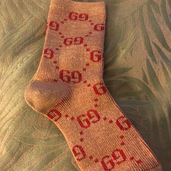 Gucci Red and Green Striped w/ Classic Bee symbol - Picture 7 of 14